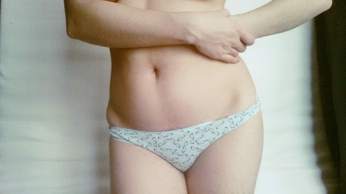 paradoxicalunity:  I like my tummy.    via adult photos