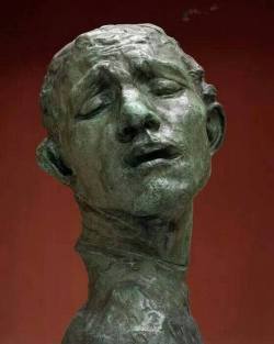 ganymedesrocks:  colin-vian:  Rodin This, exuding a force, which is not without reminiscing of Rodin, has also a vibrancy that is less raw and more poetic,  This is the work of the Sevillano Spanish sculptor Joaquín Bilbao Martínez (1864 - 1934)​​ 