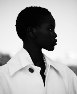 a-state-of-bliss:Adut Akeck by Annemarieke