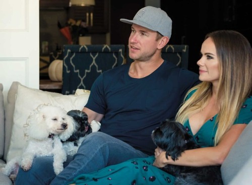 Jeff and Megan Carter with their dogs Miley, Mack, and Bo(Source: oursouthbay.com)