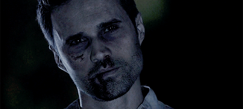 sciencebiaatch:Death is the only thing returning through that portal…He became a Wendigo.