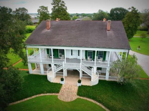 themedusa88: Rienzi Plantation House, circa 1814-1825On the banks of Bayou Lafourche, Thibodaux, Lou