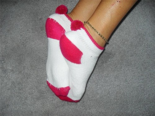 Lately I have been finding the ankle socks to be quite hot. I do like the little ball hanging off th