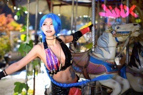 dirty-gamer-girls:  For more Hot Super Hero ladies check out http://dirtygamergirls.com