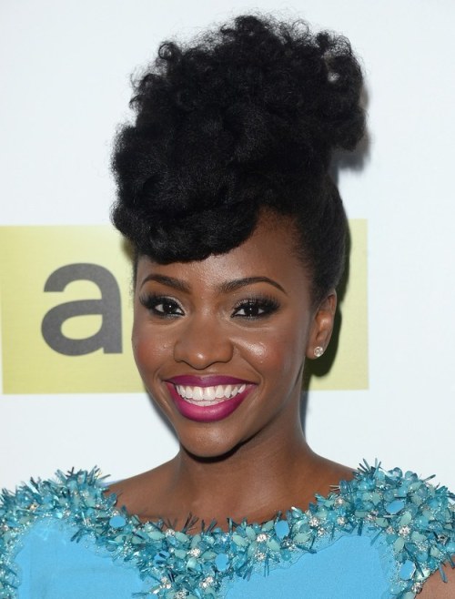 bigblackdong4u:  heavenrants: Teyonah Parris Has The Flyest Hair On The Red Carpet I’m in love. Watching Chiraq again because of her.