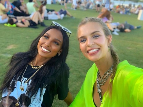 jastookes: My jo! Follow along our festival weekend on @joja stories ♥️