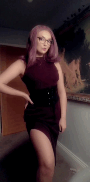 satans-knitwear:Gonna seduce ur boss and their boss and their bosses boss etc. Then redistribute the wealth among the people. Whos in? Treat me (wishlist) ~ Tip (pypl) me (cshpp) 