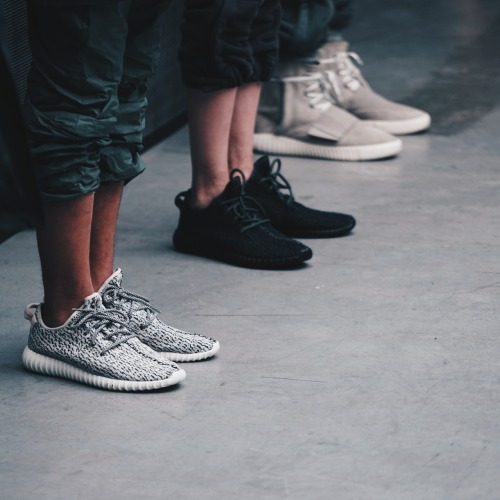 hypebeast:A look at the Yeezy Boost lows.