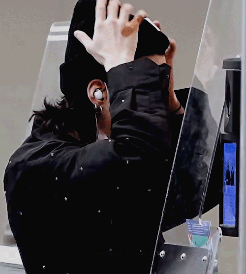 Pov: You Fall In Love At The First Sight