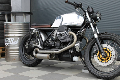 Porn caferacerpasion:  Moto Guzzi Scrambler by photos