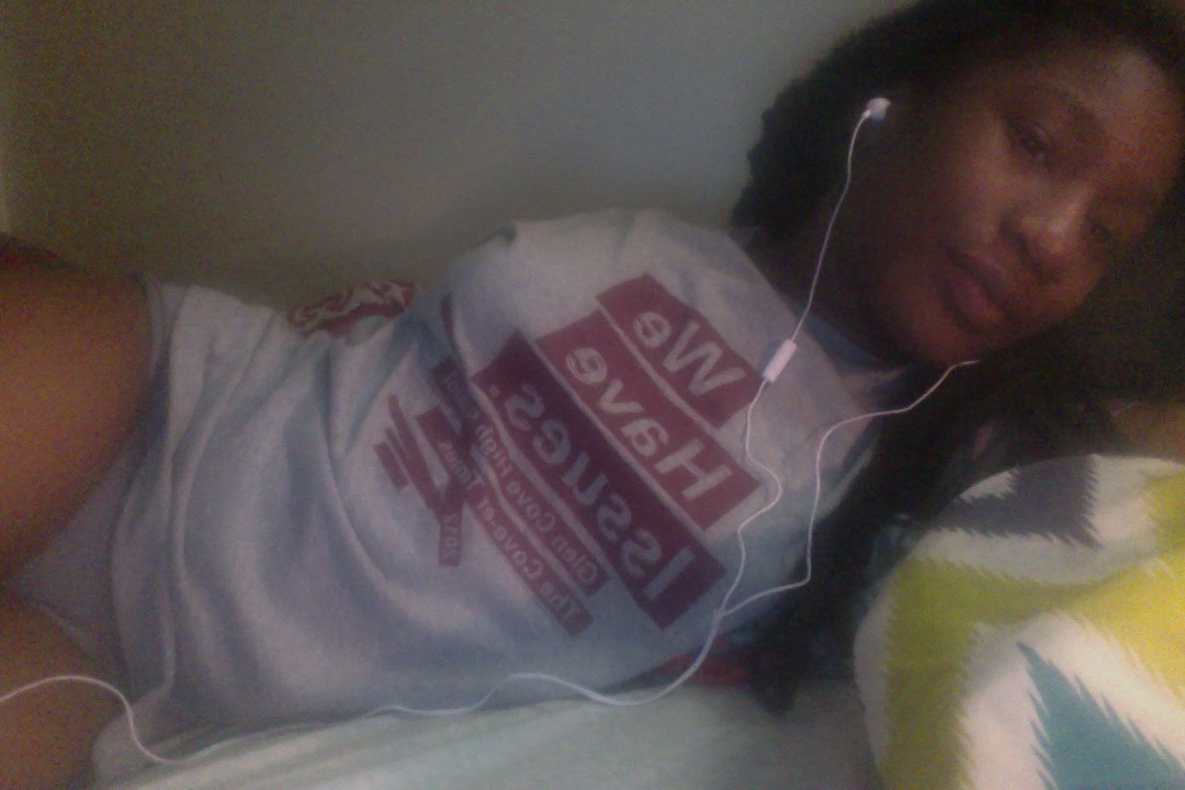 lostqueenlostqueen:  Showered. Lotioned up. Had 3 classes today. Just trying to relax