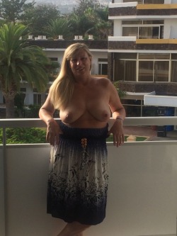 roast68:  Me, Some flashing holiday pics around Tenerife, last day here fly home tomorrow ☹️ x