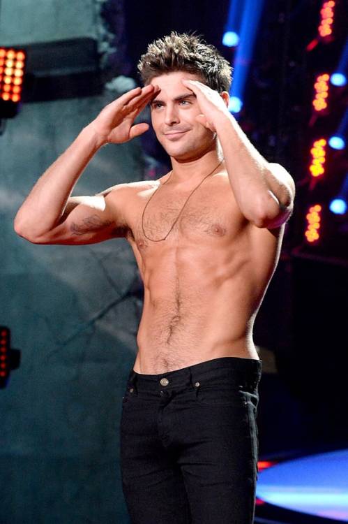 Zac Efron’s Buff Body - see all the pics!