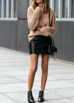 elegance-fashion: Sweater Skirt Boots 
