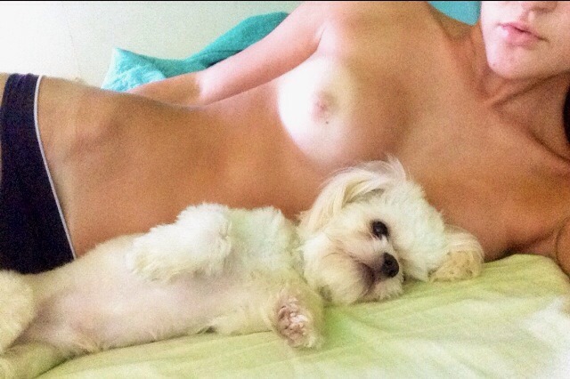 classy-coquette:  Lazy Sunday mornings with my love &lt;3