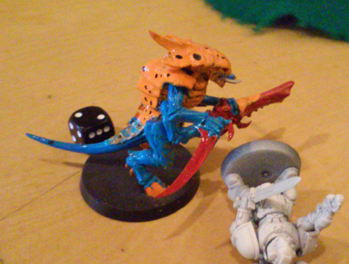 wh40kpowerpoints:supersketchycollider:My friend looked at my other friend’s Tyranid warrior and said