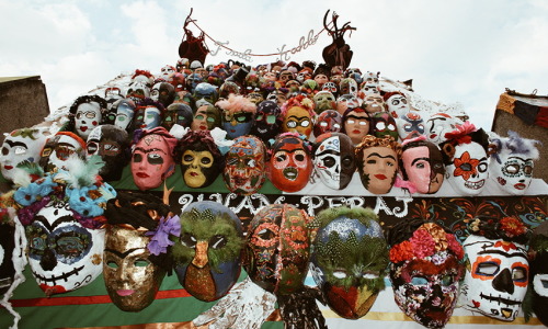 luisglzruiz:  -Megaofrenda Frida Kahlo UNAM 01/11/2014 