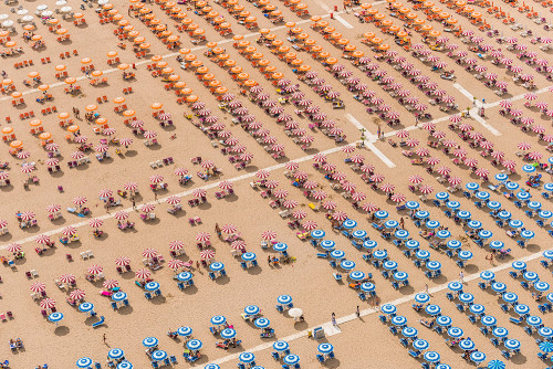 cubebreaker:  Bernhard Lang’s Aerial Views Adria shows the beautiful and often unintended colorful patterns we place ourselves in.