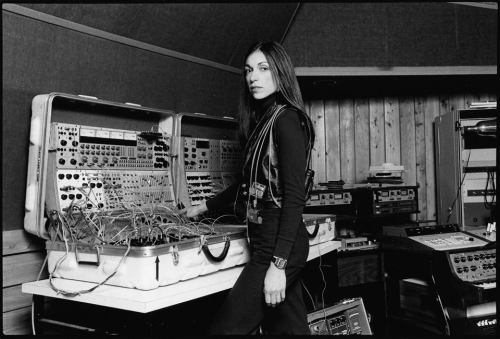 Pioneer Electronic Composers &amp; Expert Knob Twiddlers Suzanne Ciani - Wendy Carlos - Delia Derbys