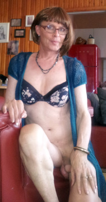 MATURE Transexuals Women & Men. 