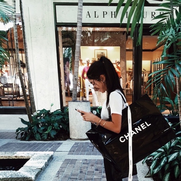 chanelrohses:   