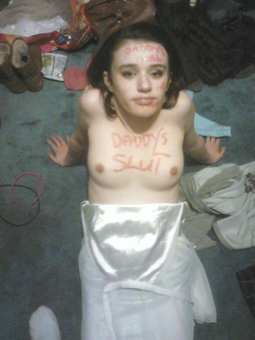 sluttrainer1:  My sexy lil bitch 