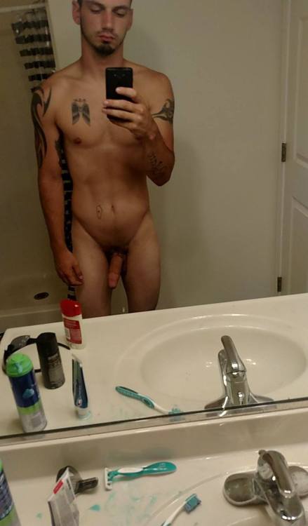 Straight Guys Unleashed adult photos