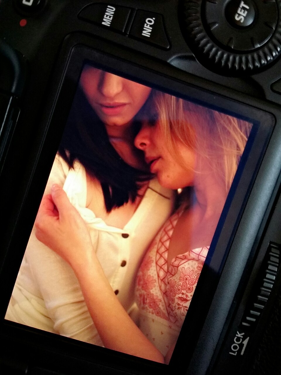 sexysexnsuch:  whitenitelight:  Had a great time with our best friend during last