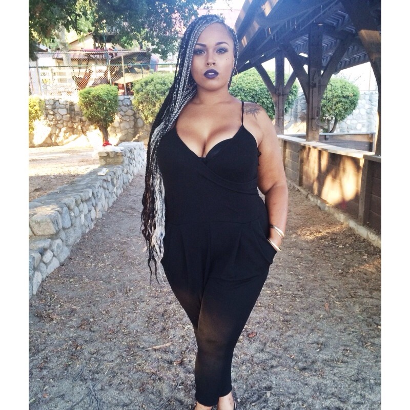 biggirliscute:krazekhaos:  damndandy:  Blackout: An anon called me obese and told