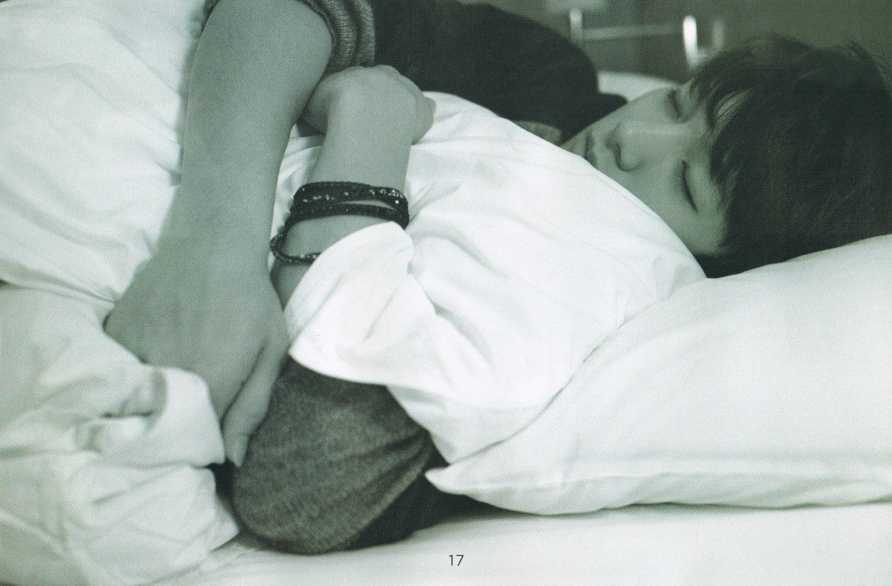 ayumyung:  【SCAN】AJ vol.2 INFINITE L Myungsoo 3 take out with full credit*^^*