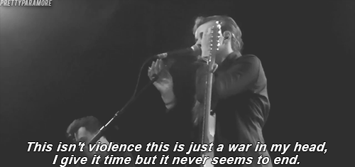 prettyparamore:  pvris // smoke 
