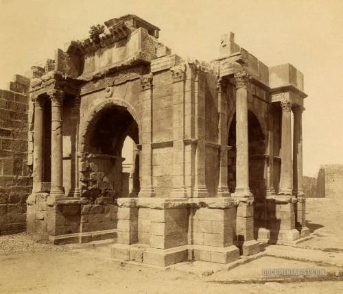 classicalmonuments:Arch of CaracallaTheveste, Algeria211-214 CE10.94m side to side + height The Arch