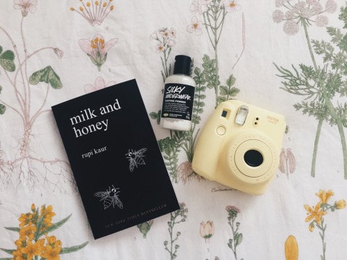 beeclub:✨  two new purchases + my favourite possession ✨