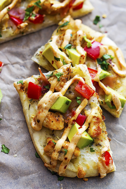 do-not-touch-my-food:    Chicken Flatbread with Chipotle Ranch     Yummy!