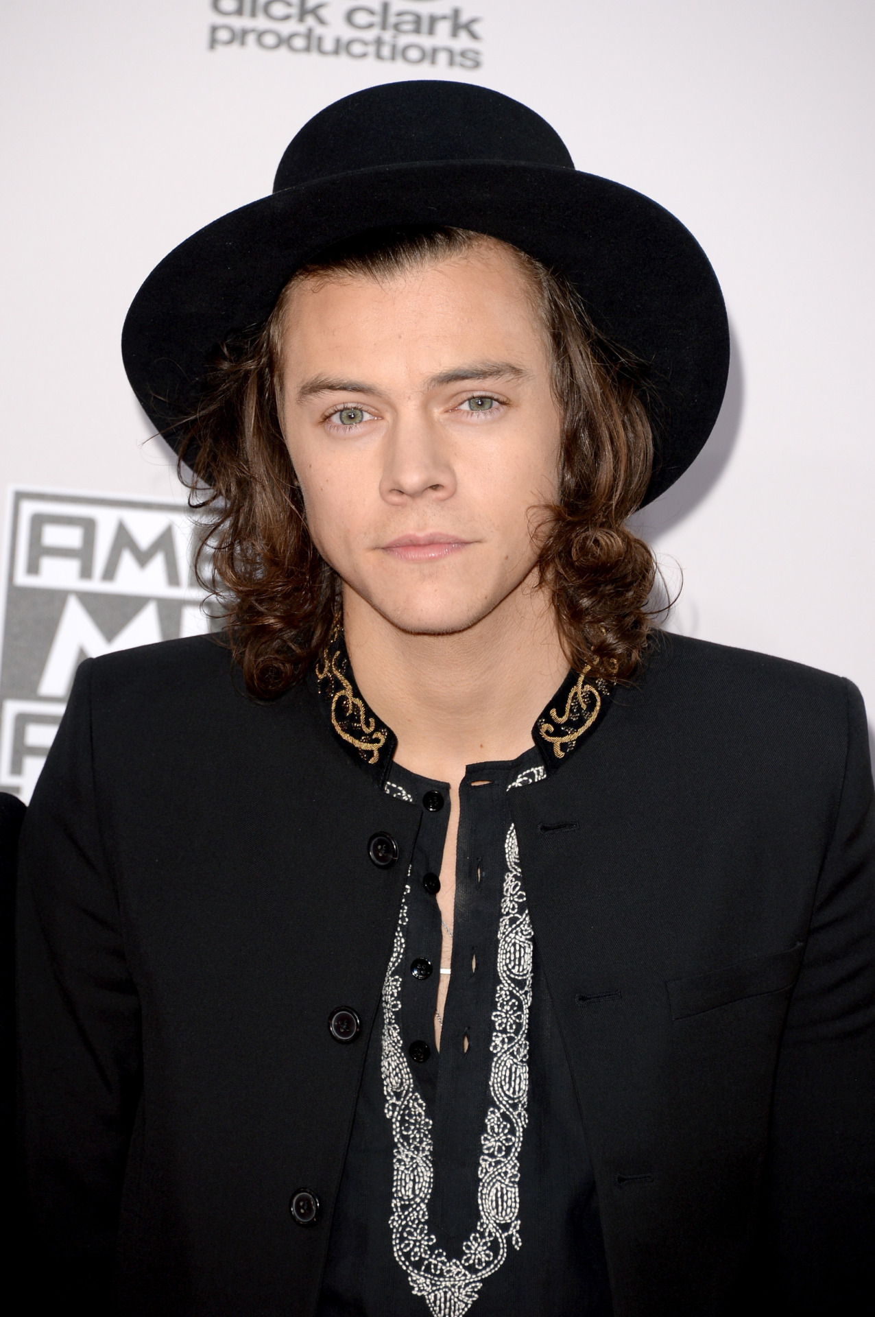 direct-news:  HQ’s - 2014 American Music Awards - Arrivals 