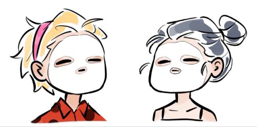 sparklyaxolotlstudent: sidsinning: Adrienette sleepover timesAdrien brought korean face masksMari le