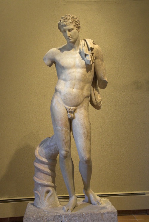 Hermes Chthonios, perhaps representing syncretism of Hermes in his Underworld aspect with a deceased