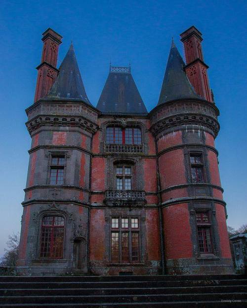 steampunktendencies:  Victorian Houses 