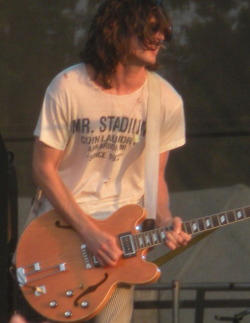 ladeserte:  Nick Valensi of The Strokes @ Bonnaroo 2011