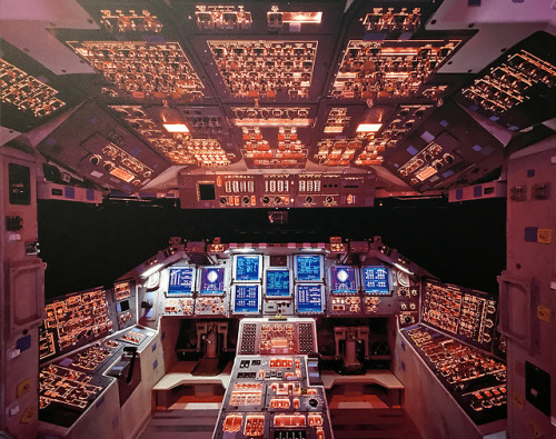 photos-of-space:The Flight Deck of Space Shuttle Columbia [1632x1288]