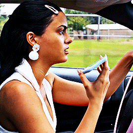 DO REVENGE + Movie ReferencesClueless (1995)10 Things I Hate About You (1999) Mean Girls (2004)Jawbreaker