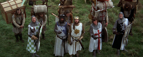 filmrevues:Monty Python and the Holy Grail (1975) - dir. Terry Gilliam & Terry JonesMonty Python