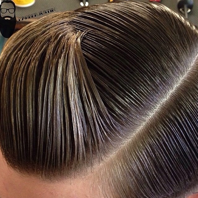 mrpomade:  Everyone can always enjoy a nice clean part. Take the time. #natural #sidepart