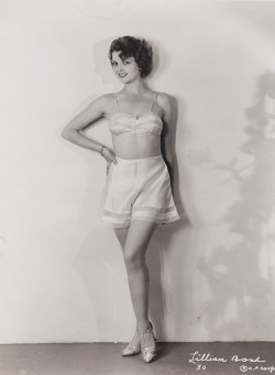 damsellover:  Lillian Bond, 1932 