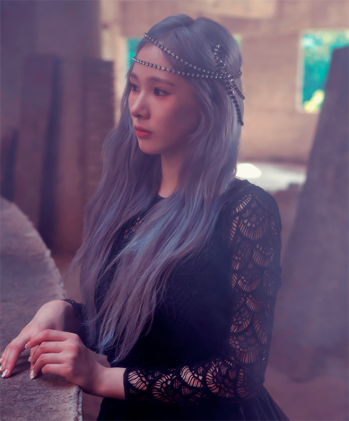 yireno:Everglow | “HUSH” concept photos