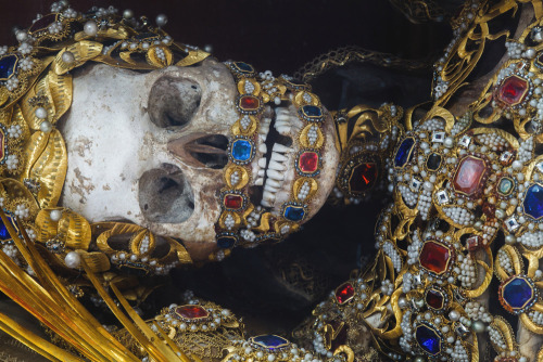 lostsplendor:  The Bodies of Saints: Skeletons of Christian saints decorated by the church following their 1578 discovery nested within Roman catacombs - relocated to Germany, Austria, and Switzerland for protection in later centuries [The Guardian, 2013]