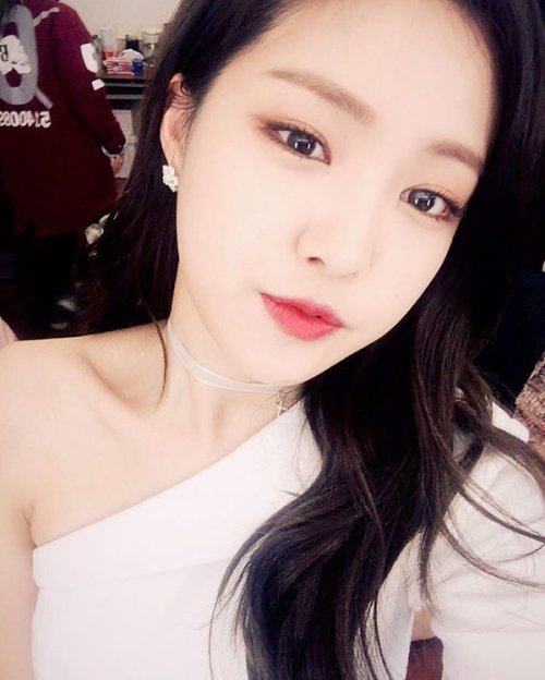 Son Na Eun (A Pink) - Selcas