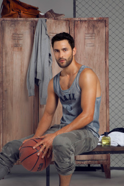 men-who-inspire-me:  Noah Mills