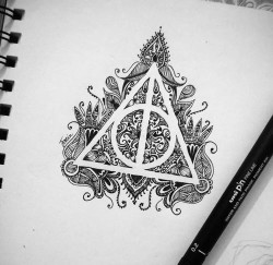 morango-abacaxi:  harry potter no We Heart It - http://weheartit.com/entry/127012685