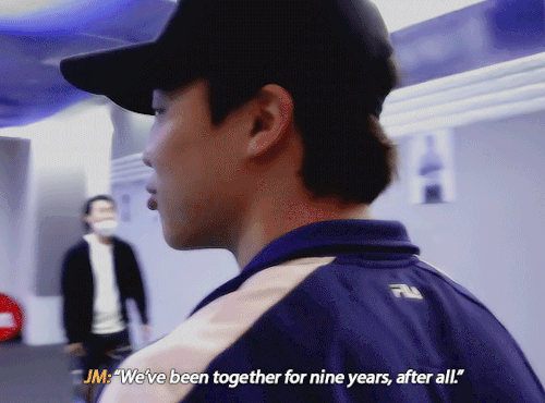 agustdfeatrm:jimin just admit you’re clumsy too